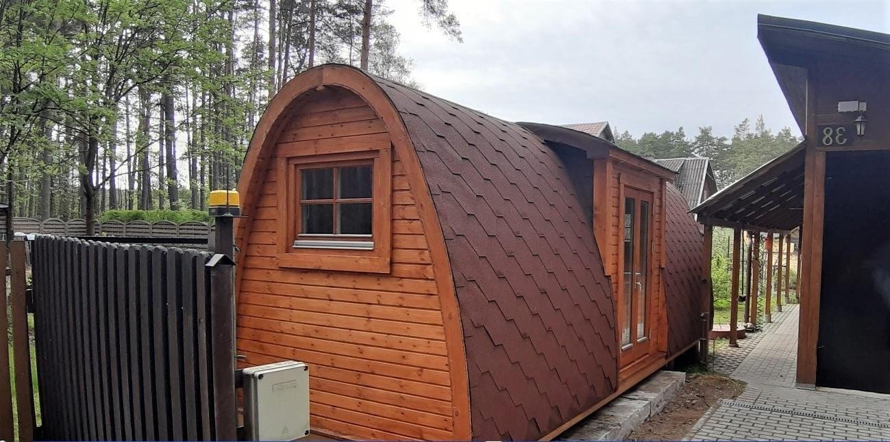 Camping pod for sale in Canada & the USA. Glamping pod for sale with side entranceLICP_SE